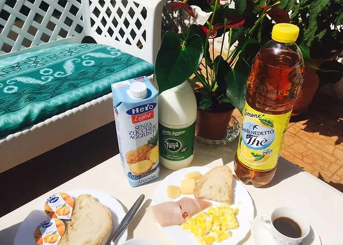 埃米利奥之家旅馆 招待所 3*